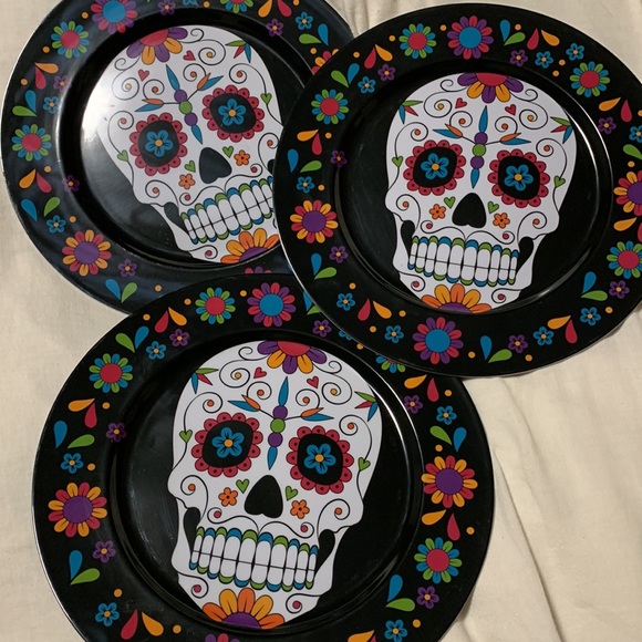 Lot: 3 Day of the Dead Sugar Skull Plates, Bambooozle chip & dip, Pumpkin Tap + - Picture 2 of 13
